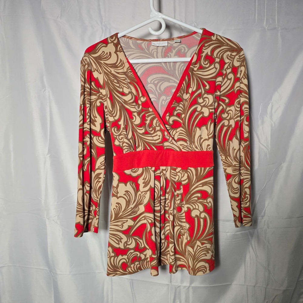 New York & Companyโ Red Tan Scroll Paisley Faux Wrap Empire Waist Tunic Top M